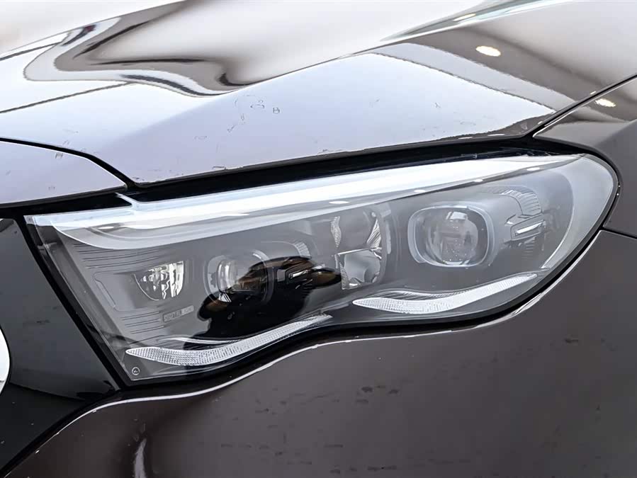 Mercedes-Benz E Class 2023 car image #12