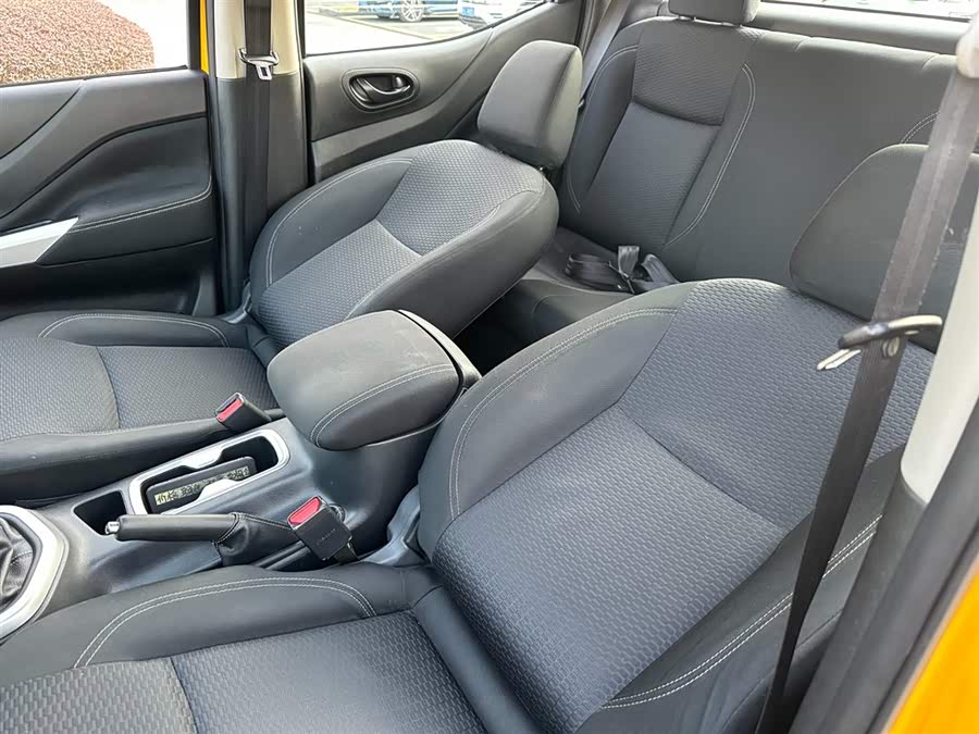 日产 纳瓦拉 2020 汽车图片 #12