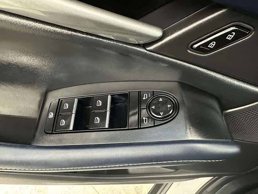 Mazda CX-30 2022 изображение автомобиля #12