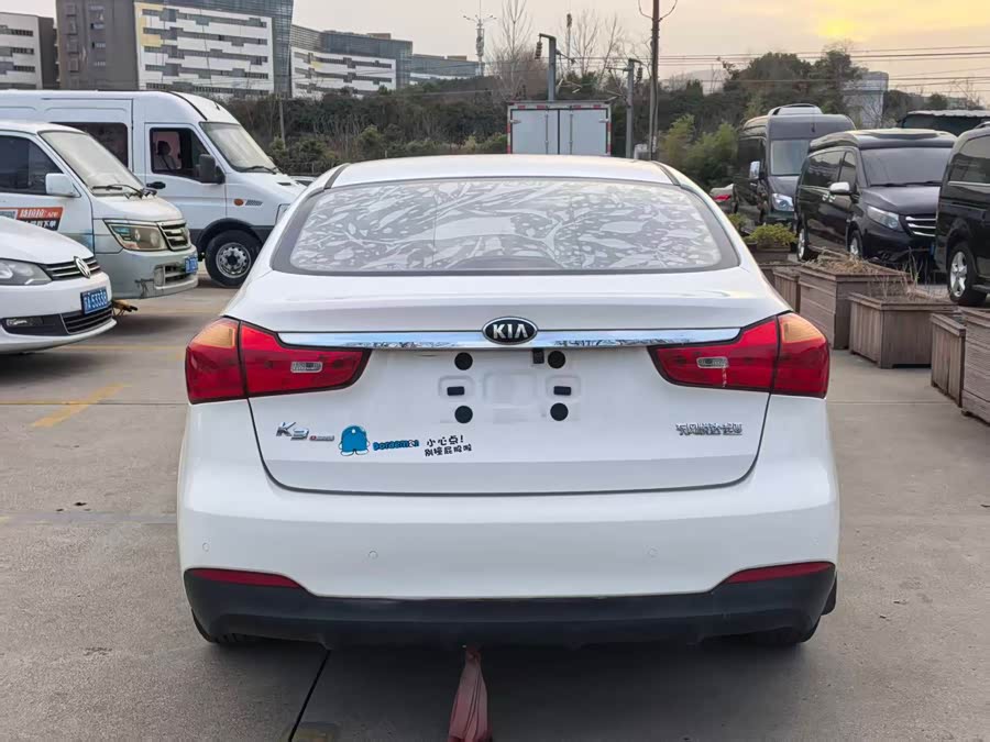 Kia K3 2015 car image #12