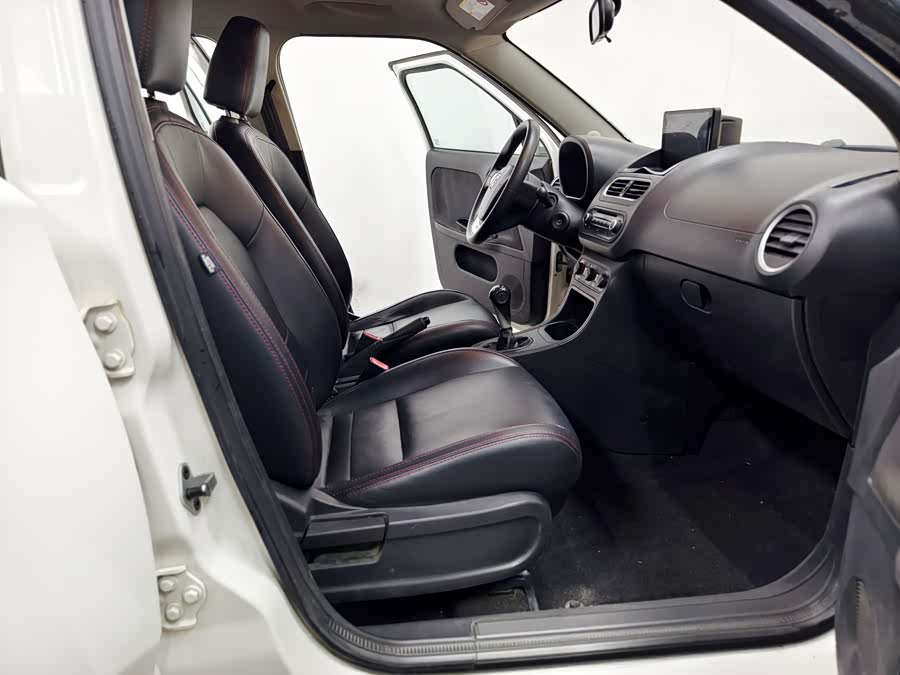 MG 3 2016 car image #12