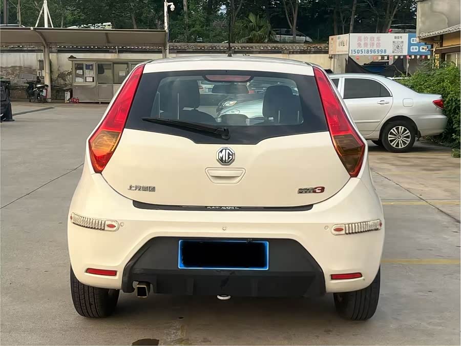 MG 3 2015 car image #12