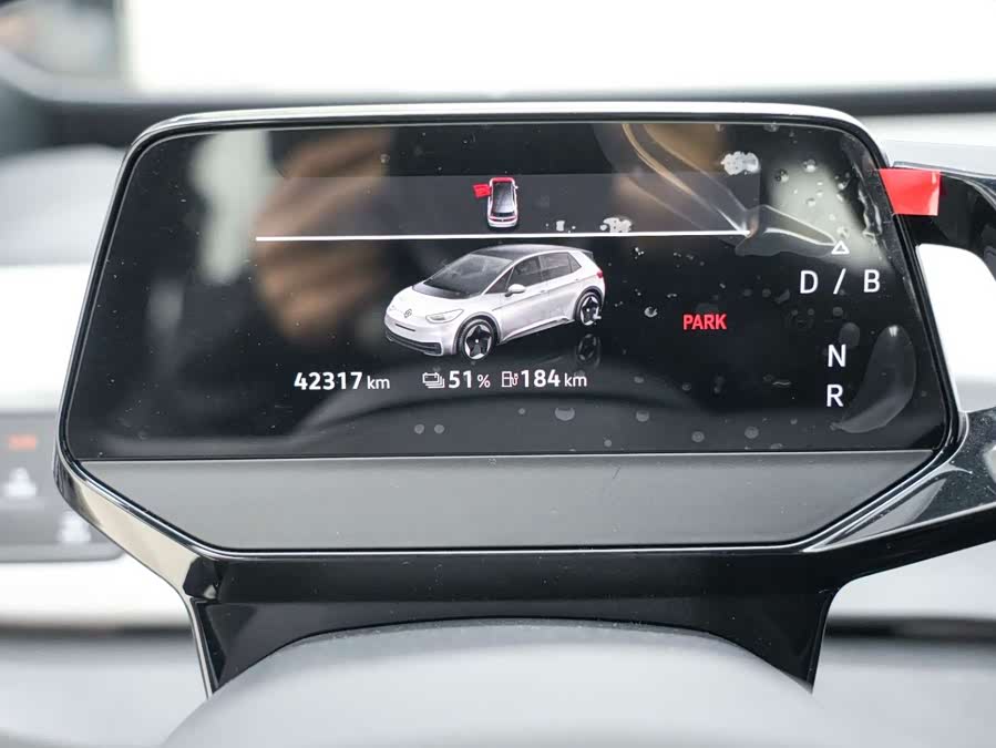 Volkswagen ID.3 2023 immagine di auto #12