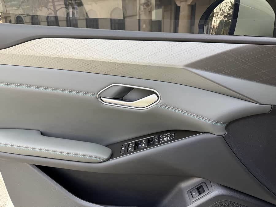 BYD Qin L 2025 car image #12