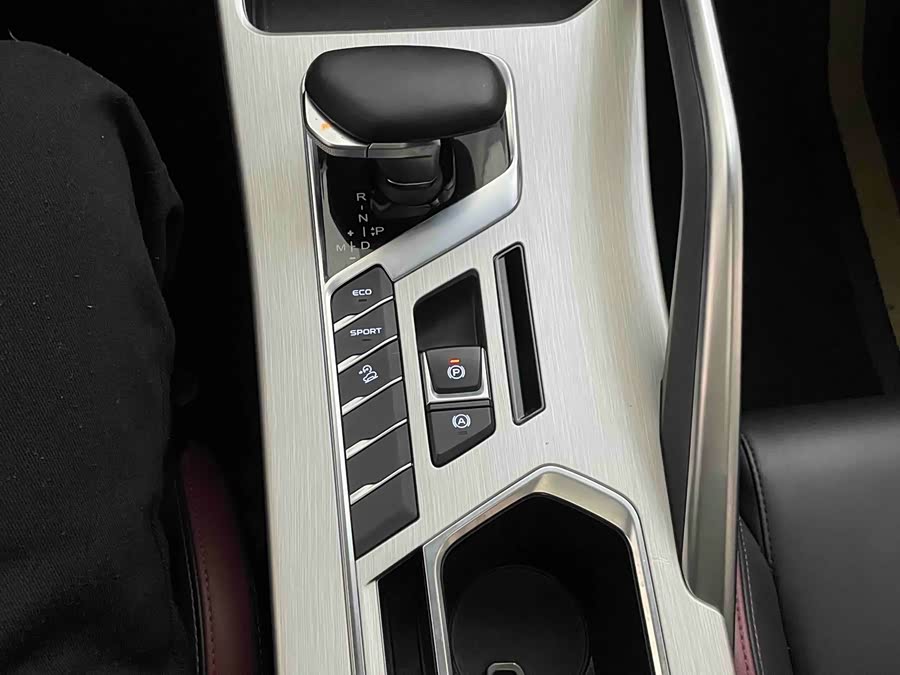 GEELY Coolray 2022 #12 GEELY Coolray 2022 car image #12