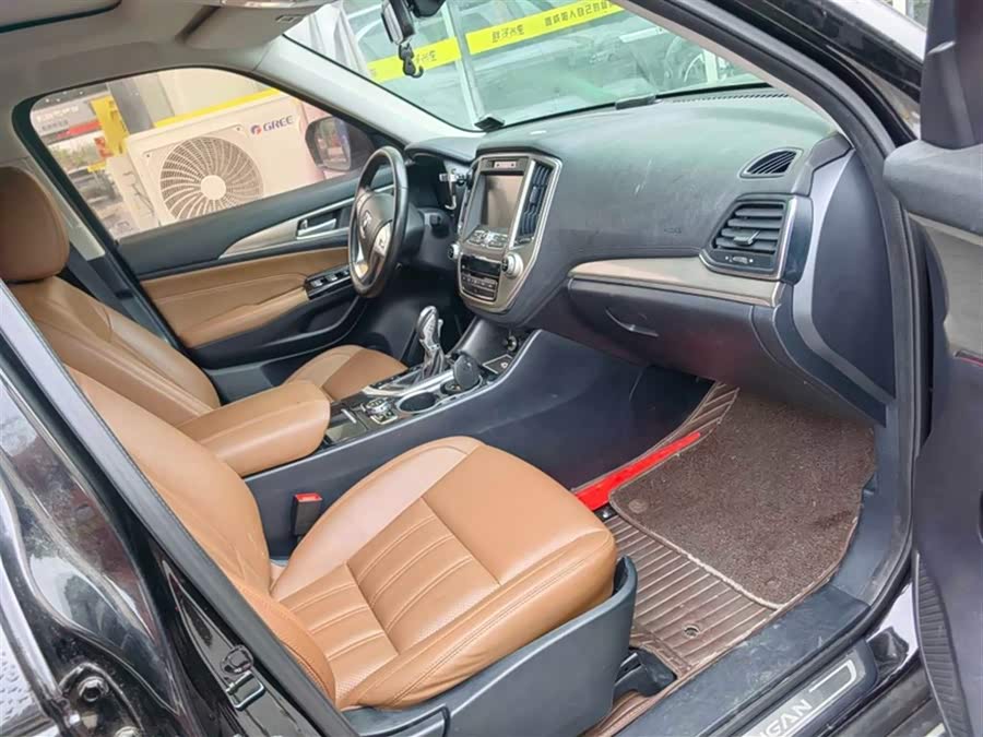 Changan CS95 2018 image de voiture #12