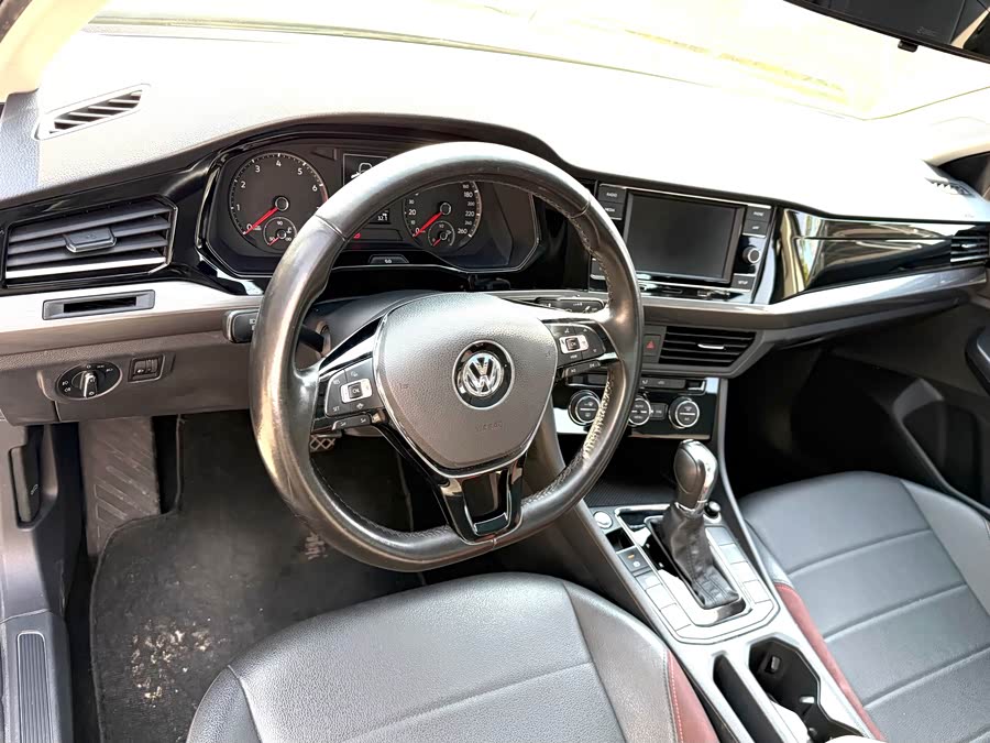 Volkswagen Bora 2019 car image #12