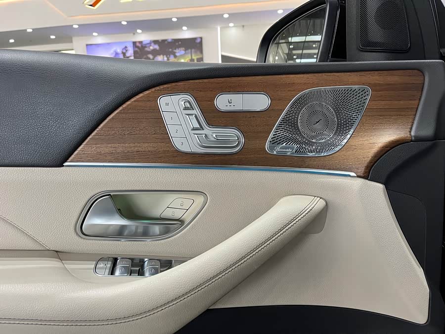 Mercedes-Benz GLE Class 2019 #12 Mercedes-Benz GLE Class 2019 car image #12