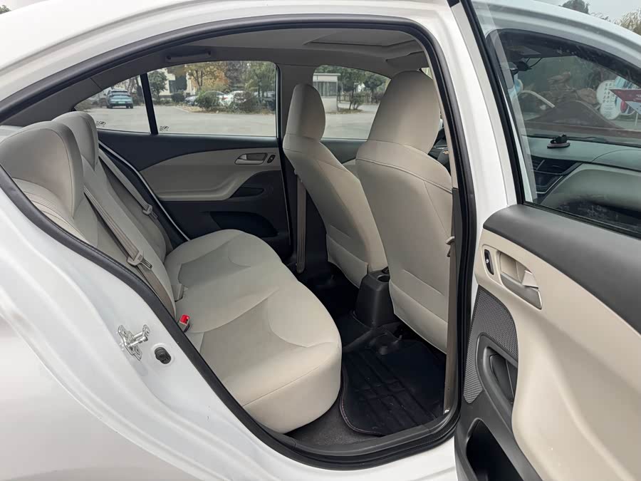 Chevrolet Sail 2015 immagine di auto #12