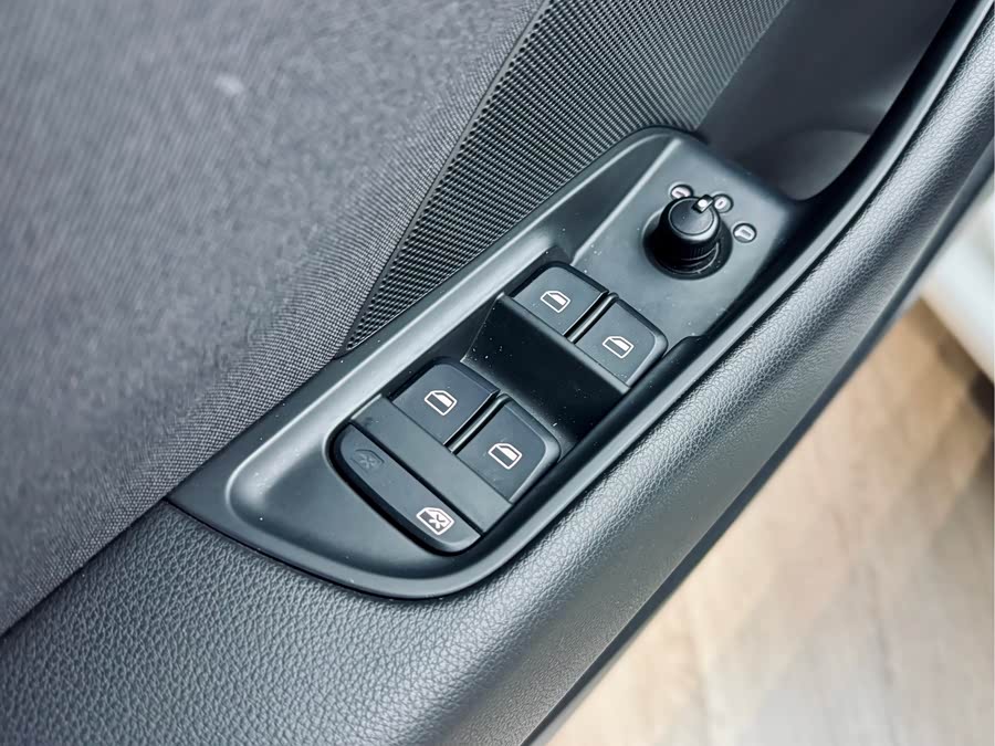 Audi A3 2016 car image #12