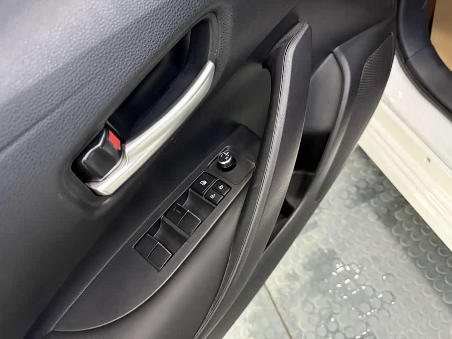Toyota Corolla 2020 car image #12