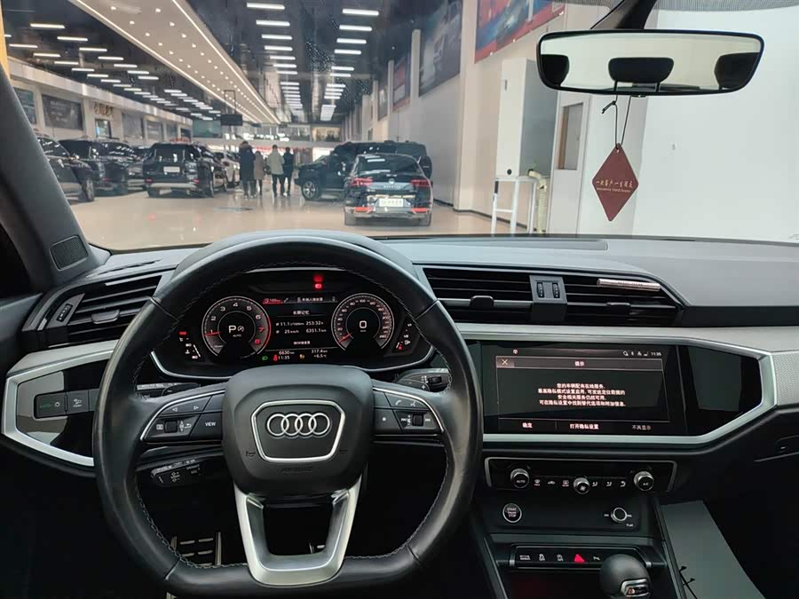 Audi Q3 2024 #12 Audi Q3 2024 car image #12