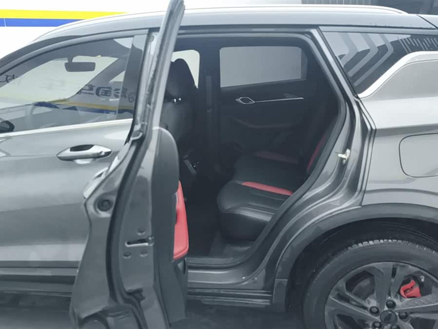 GEELY Coolray 2023 car image #12