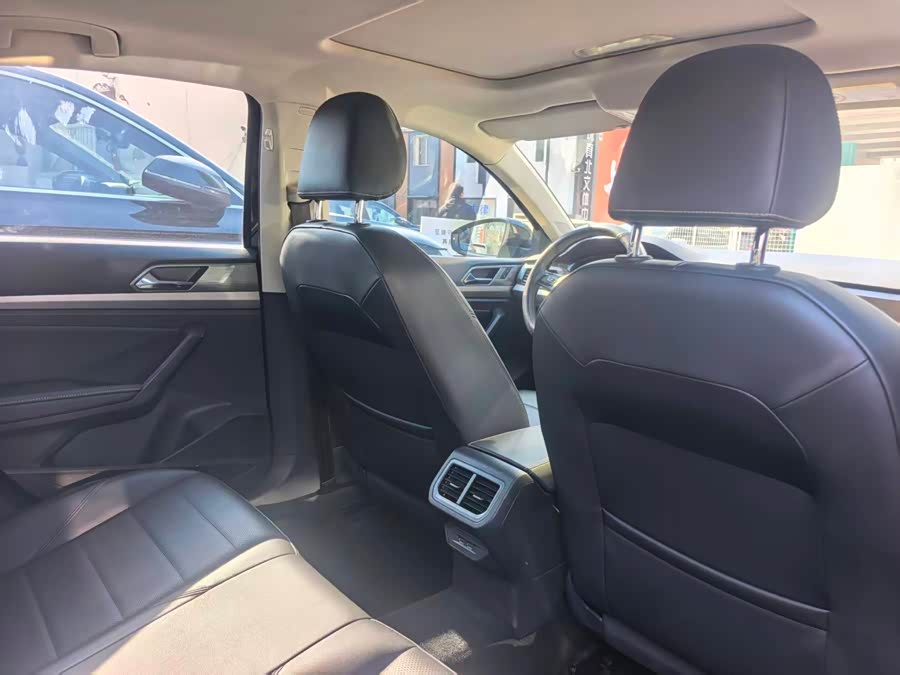 Volkswagen Lavida 2019 #12 Volkswagen Lavida 2019 car image #12