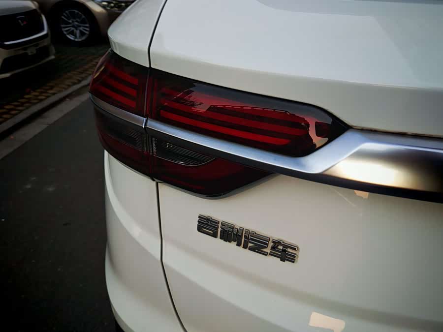 GEELY Coolray 2020 car image #12