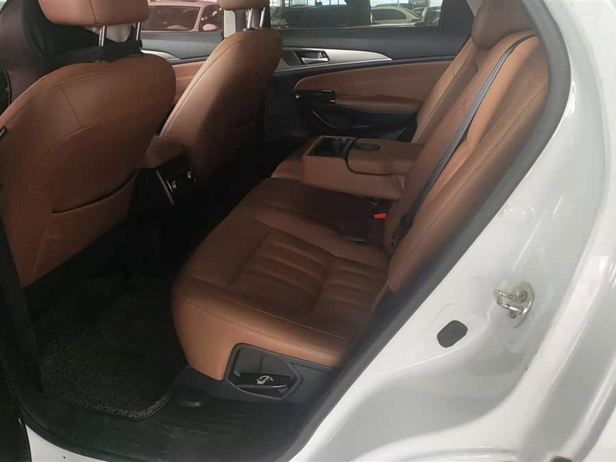 Changan CS95 2018 car image #12