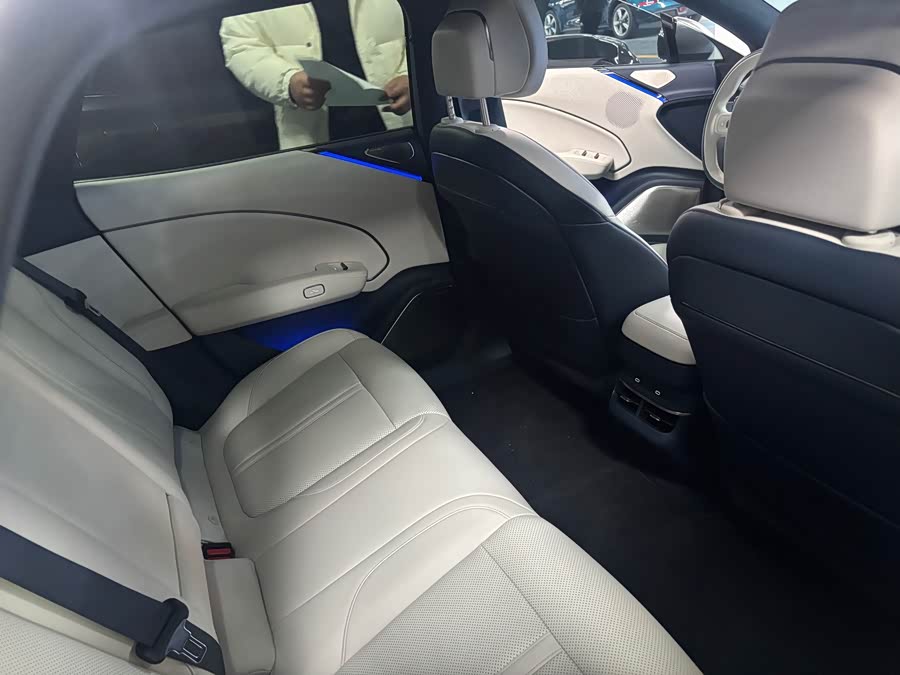 极氪 极氪007 2024 汽车图片 #12