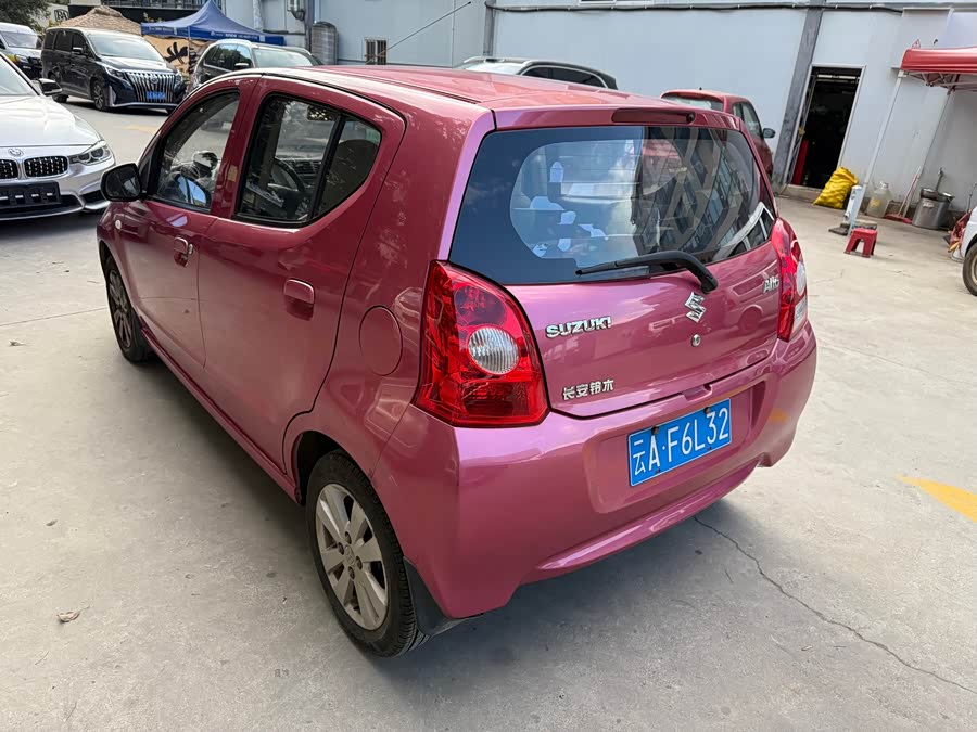 Suzuki Alto 2010 car image #12