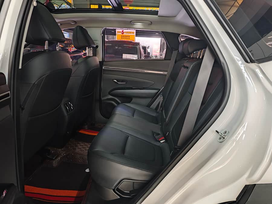 Hyundai Tucson 2023 car image #12