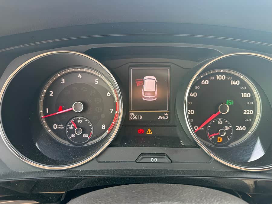 Volkswagen Tiguan L 2016 car image #12