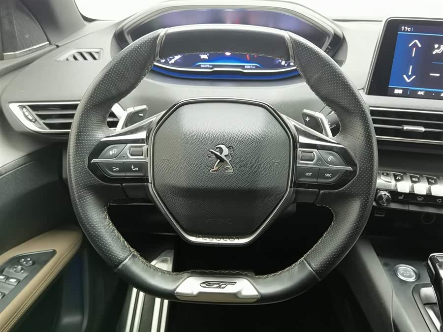 Peugeot 5008 2019 car image #12