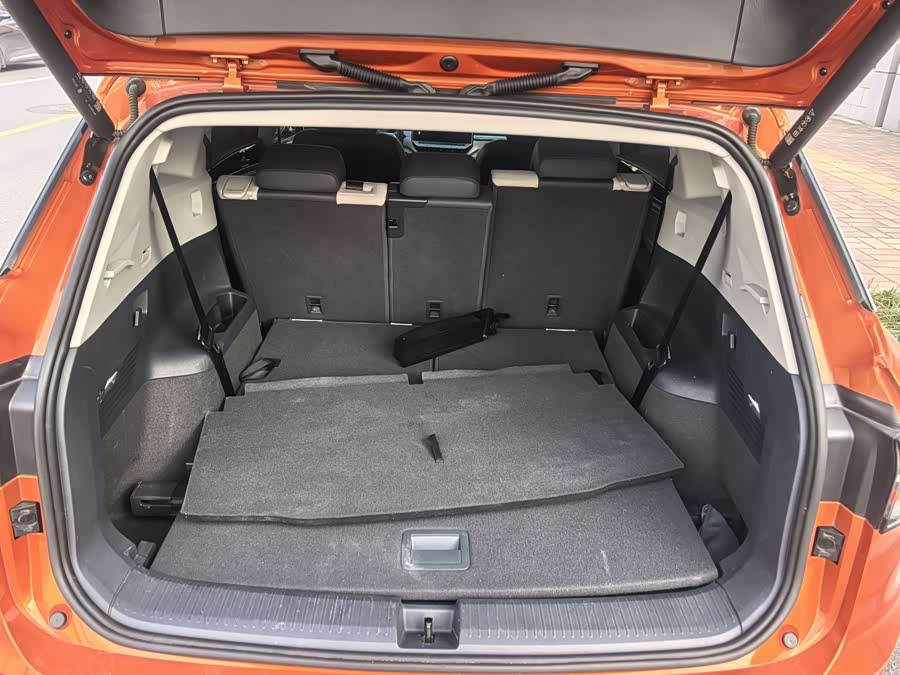 Volkswagen ID.6 Crozz 2021 #12 Volkswagen ID.6 Crozz 2021 immagine di auto #12