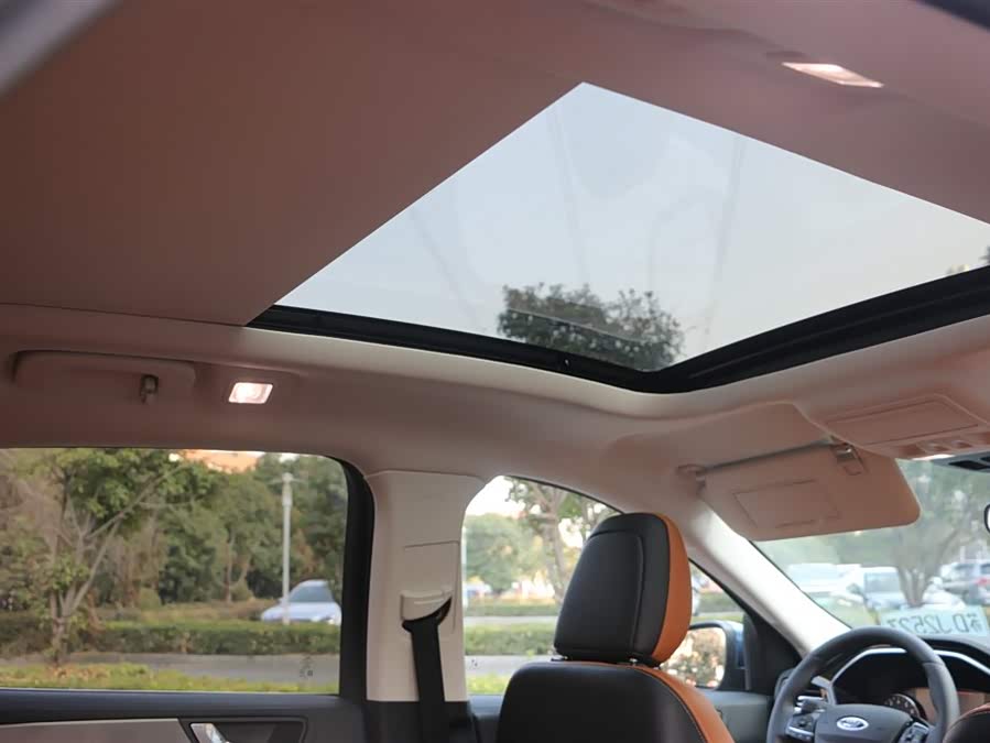 Ford Escape 2023 car image #12