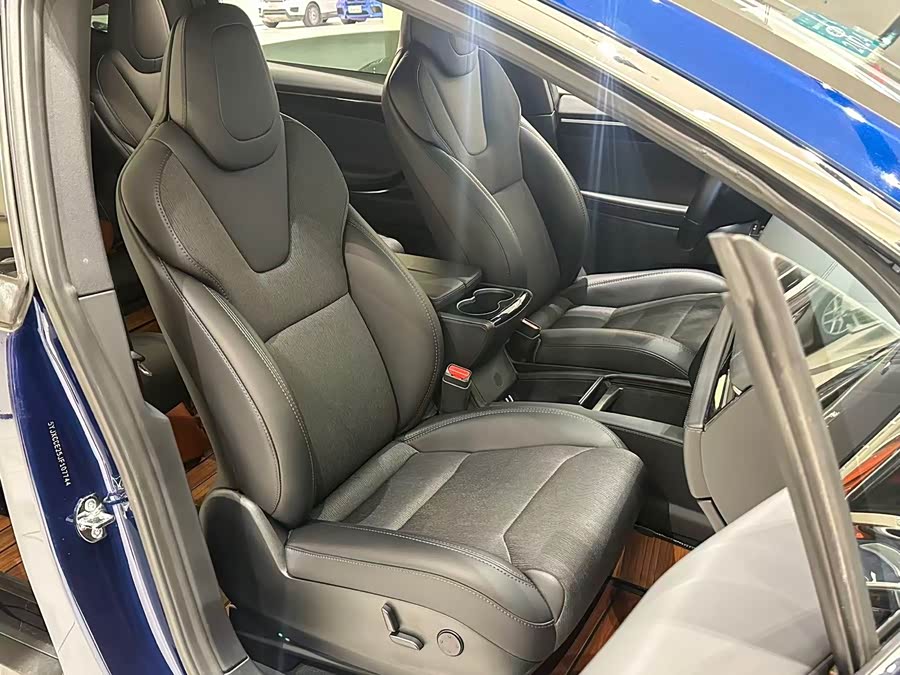 Tesla Model X 2018 #12 Tesla Model X 2018 car image #12