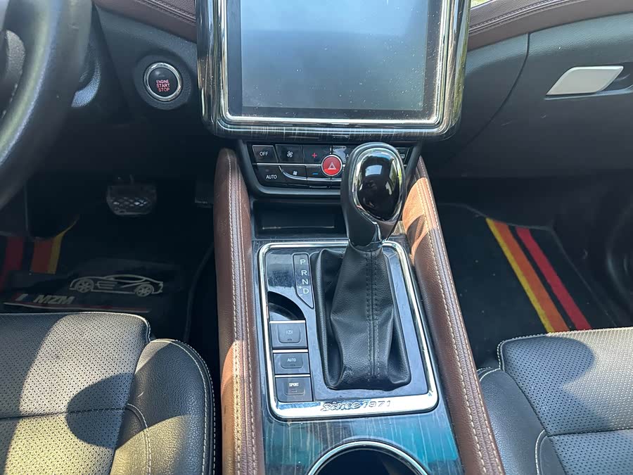 SWM X7 2019 изображение автомобиля #12