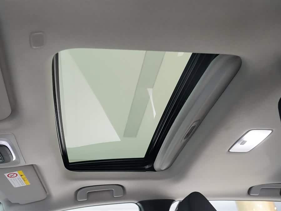 Toyota Corolla Cross 2024 immagine di auto #12