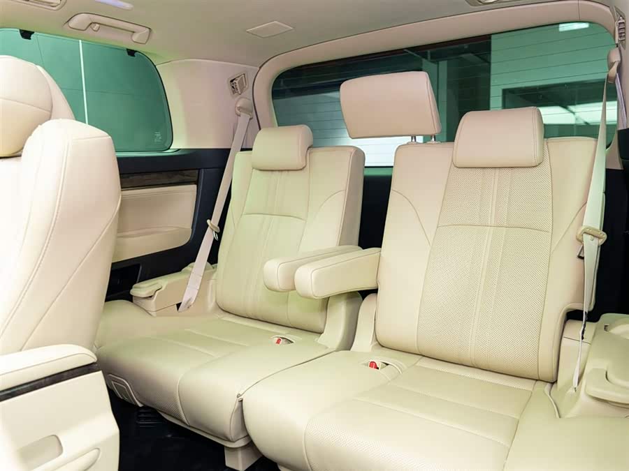 Toyota Vellfire 2020 immagine di auto #12