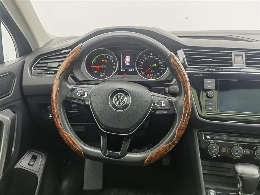 Volkswagen Tiguan L New Energy 2020 image de voiture #12