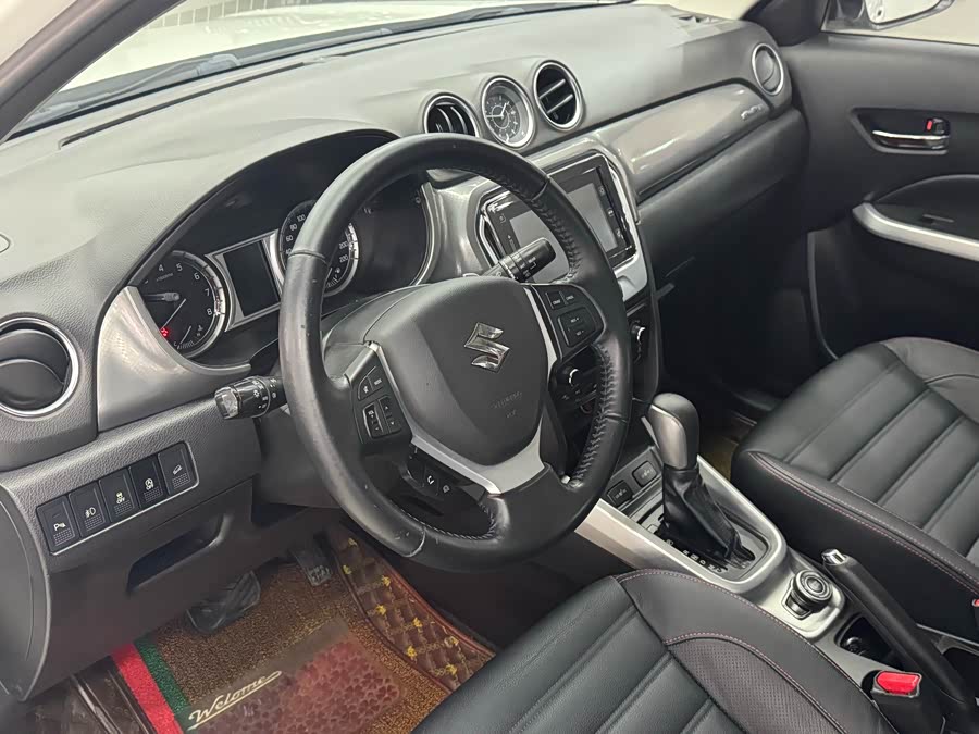 Suzuki Vitara 2015 car image #12