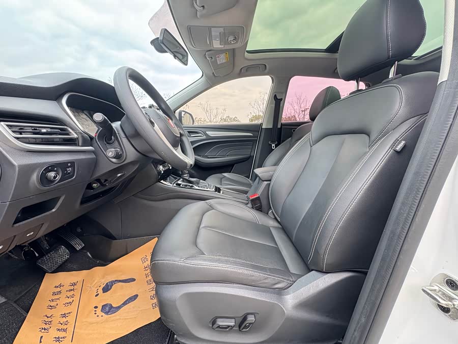 Roewe RX3 2021 изображение автомобиля #12