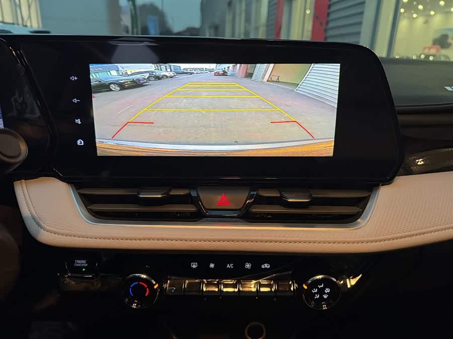 Chevrolet Monza 2022 #12 Chevrolet Monza 2022 immagine di auto #12