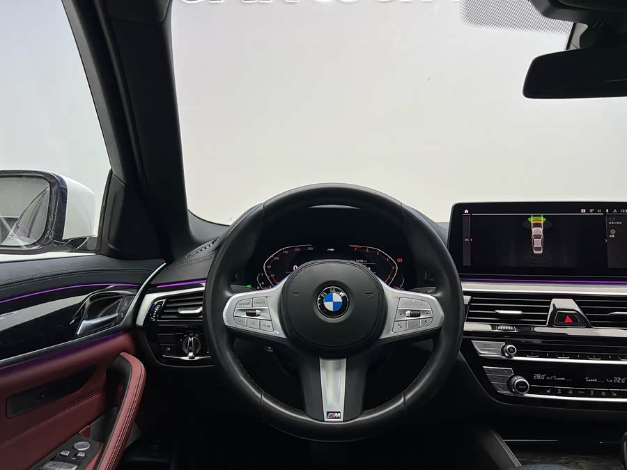 BMW 5 Series 2023 #12 BMW 5 Series 2023 car image #12