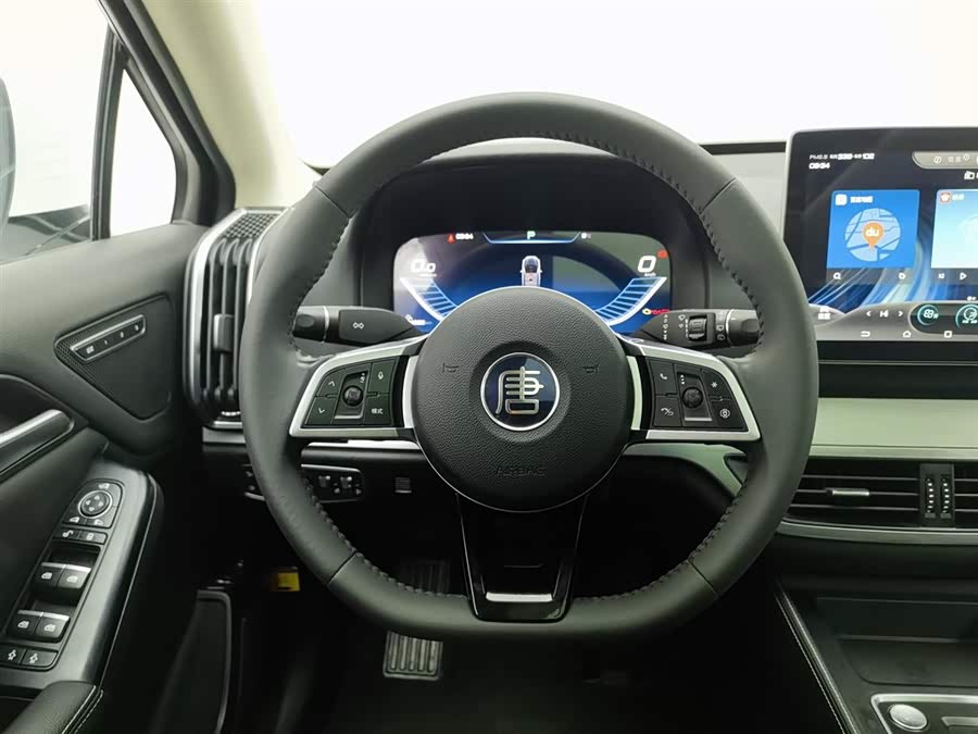 BYD Tang 2018 car image #12