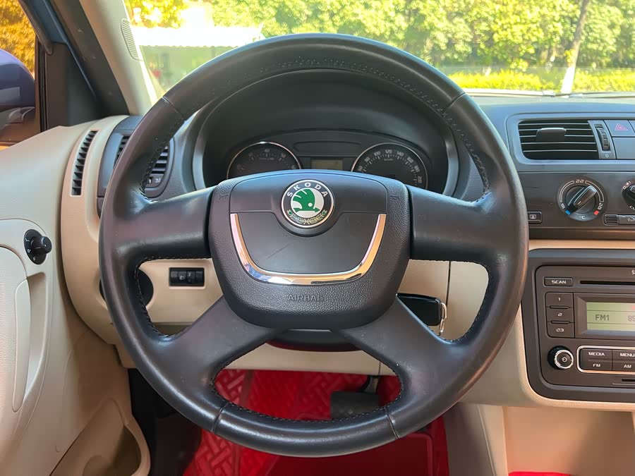 斯柯达 晶锐 2013 汽车图片 #12