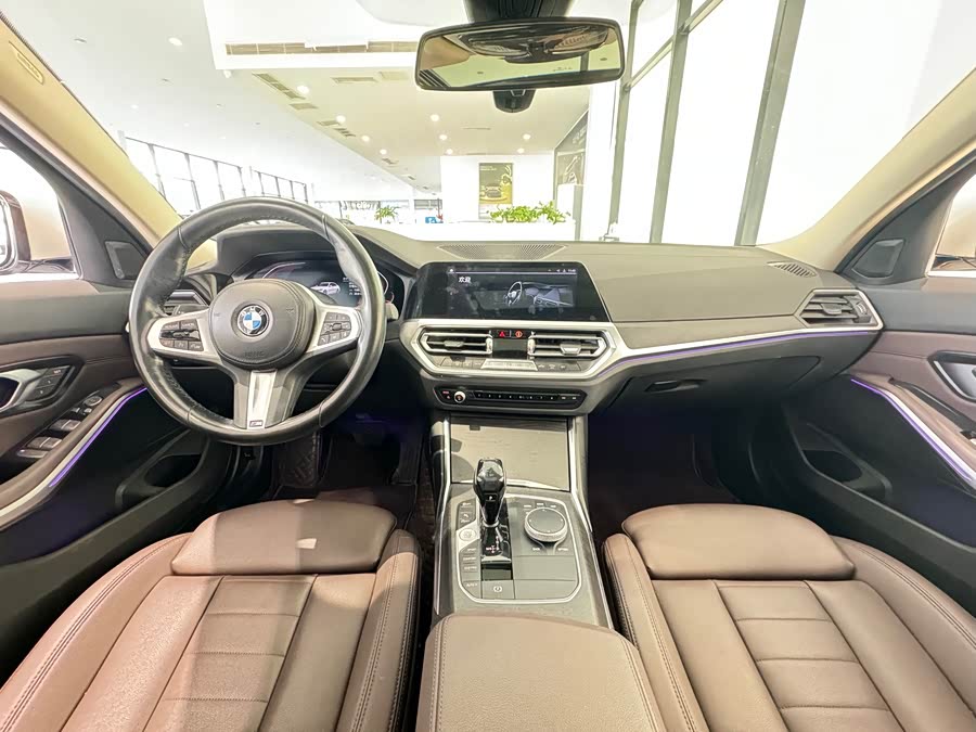 BMW 3 Series 2020 car image #12