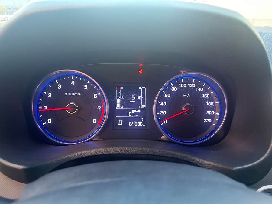 Hyundai ix25 2019 #12 Hyundai ix25 2019 car image #12