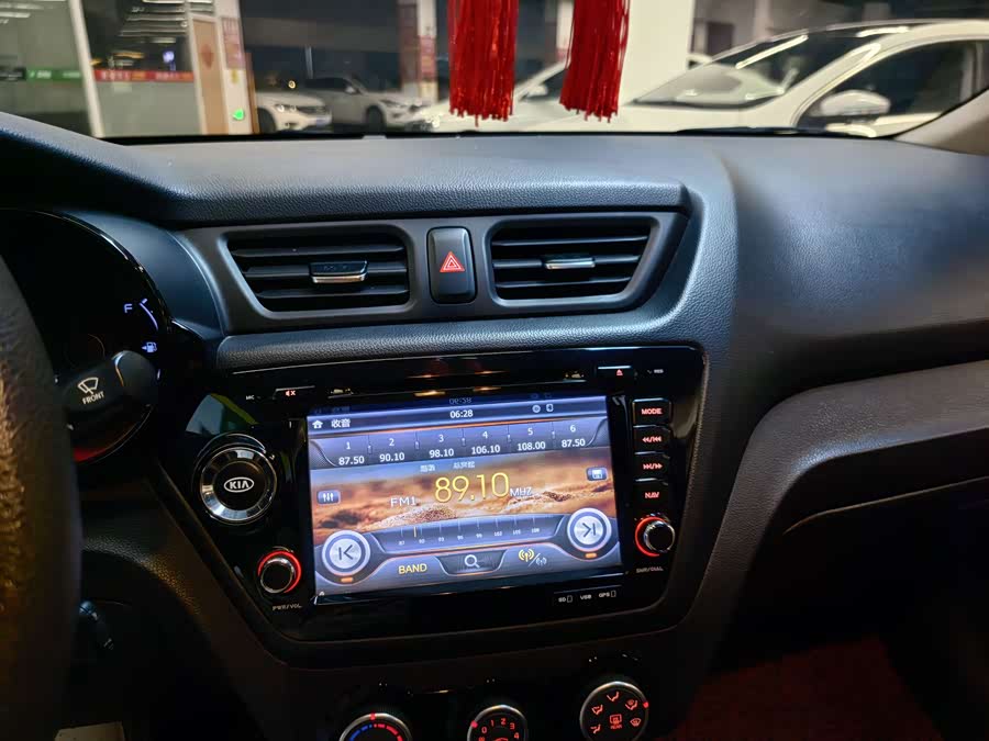 起亚 起亚K2 2015 汽车图片 #12