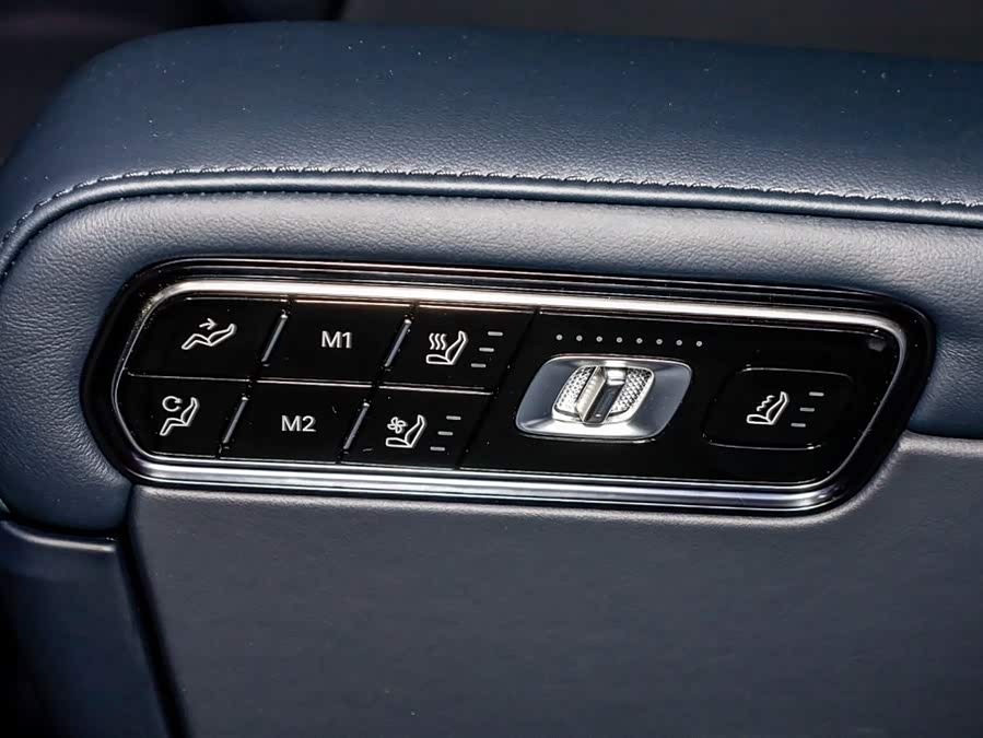 Zeekr 9X 2025 car image #12