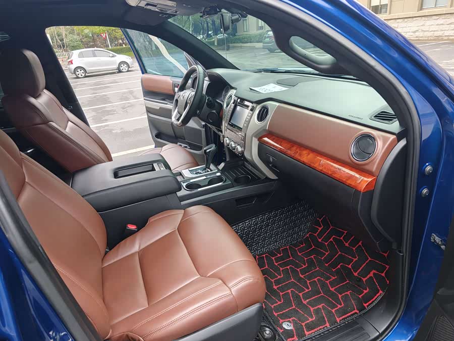 Toyota Tundra 2014 immagine di auto #12