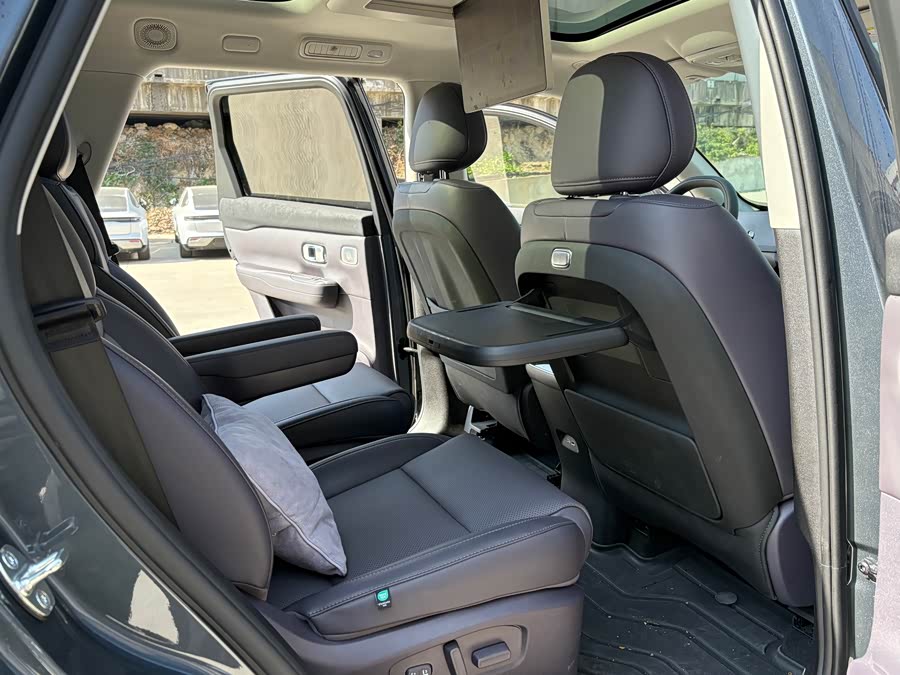 零跑汽车 零跑C16 2024 汽车图片 #12