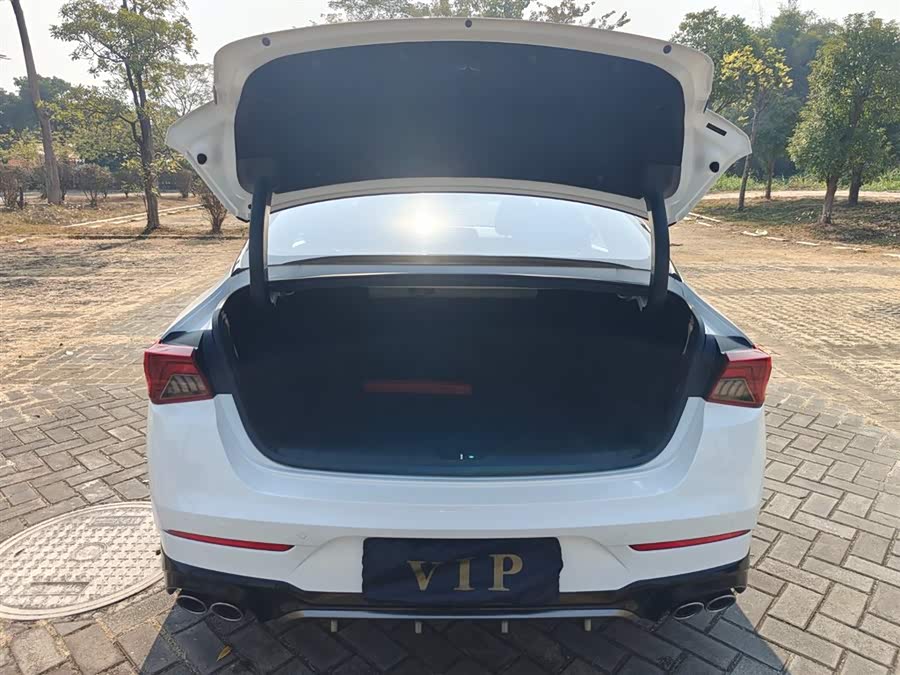 Kia K5 2021 car image #12