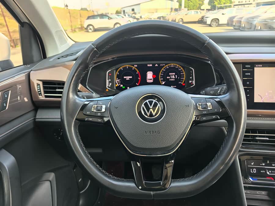 Volkswagen Tharu 2022 #12 Volkswagen Tharu 2022 car image #12