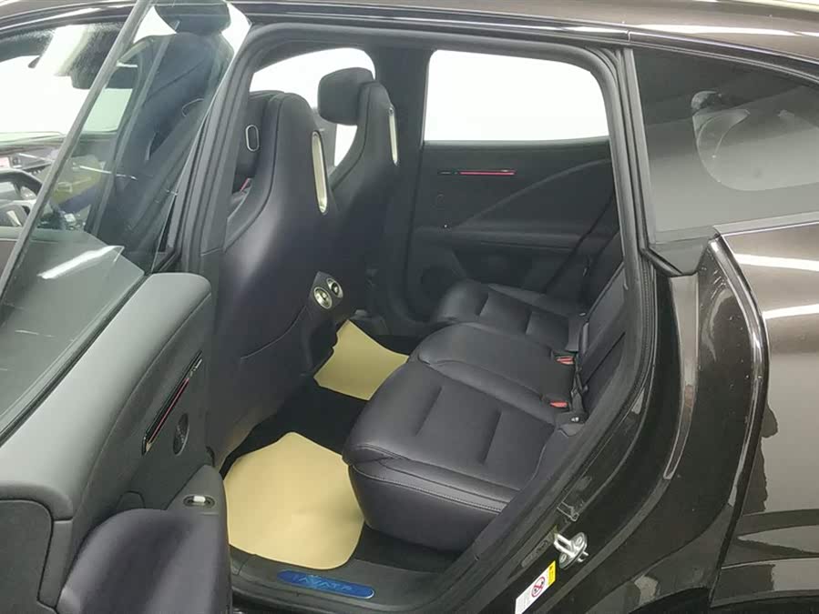 Avatr 07 2025 car image #12