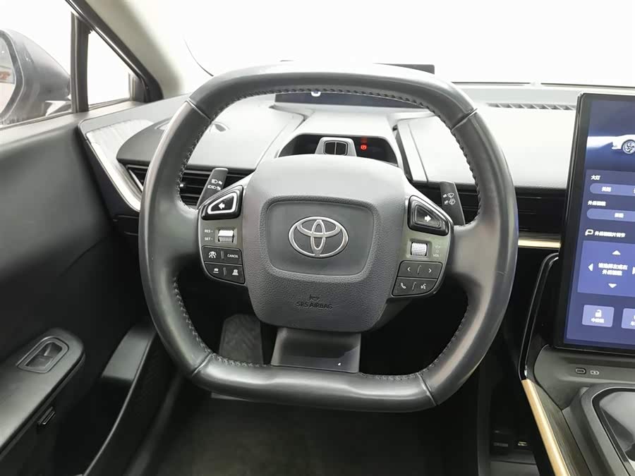 Toyota bZ3 2023 immagine di auto #12