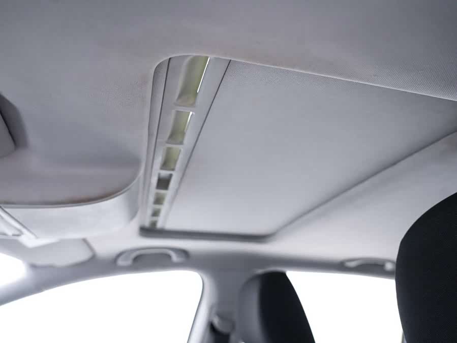 Volkswagen Polo 2016 car image #12