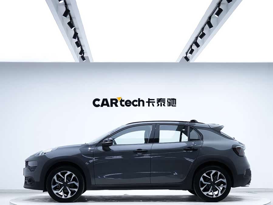 Lynk & Co 02 2020 car image #12